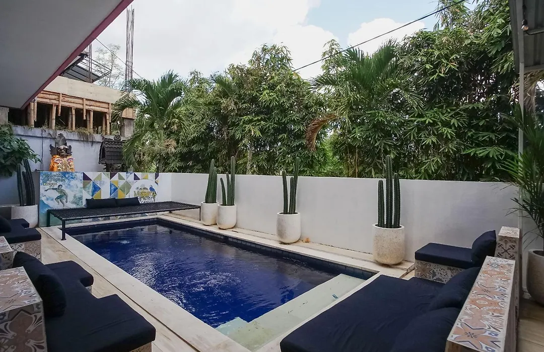 Margarita Surf Hostel Canggu-1